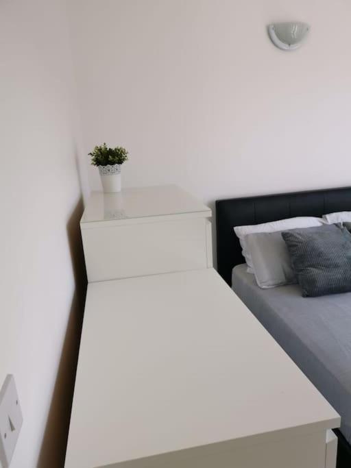 Dellehomes- Free Parking, Wfh, Family-Friendly Manchester Exterior photo