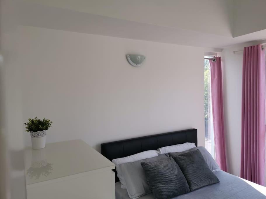 Dellehomes- Free Parking, Wfh, Family-Friendly Manchester Exterior photo