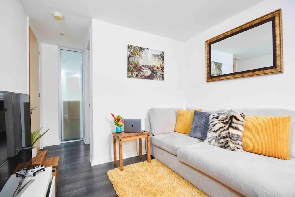 Dellehomes- Free Parking, Wfh, Family-Friendly Manchester Exterior photo