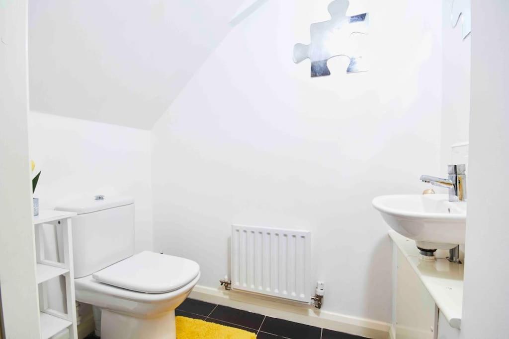 Dellehomes- Free Parking, Wfh, Family-Friendly Manchester Exterior photo